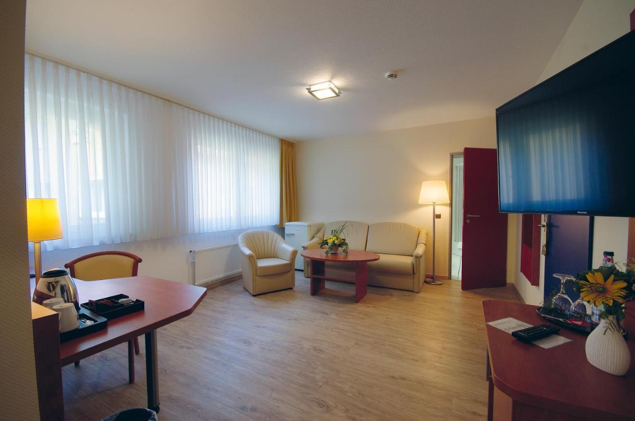 Avalon Hotelpark Koenigshof Кенігслуттер Екстер'єр фото